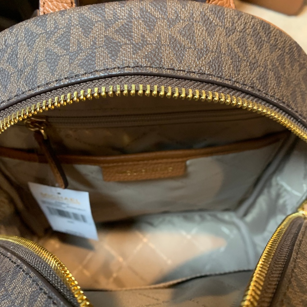 MK Medium Brown Multi Abbey Backpack Large Stripe - Picture 5 of 6